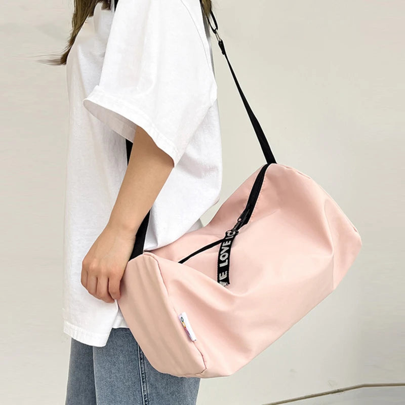 Women Gym Bag Waterproof Fitness Training Bag Outdoor Travel Duffle Bag Men Sports Swim Bags Ultralight Yoga Gym Sports Backpack
