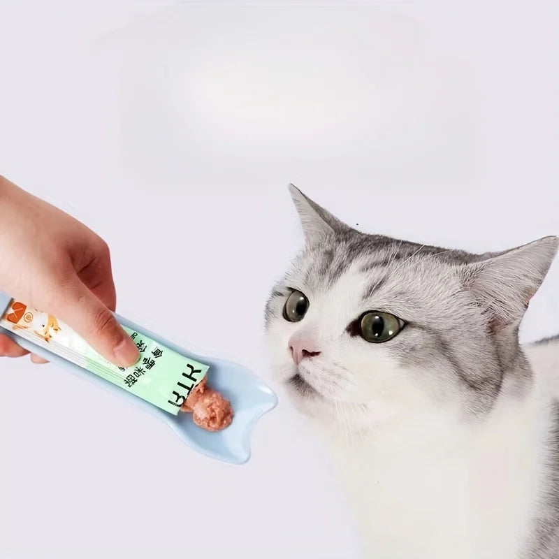 Cat Treat Squeeze Spoon | Lickable Wet Treat Feeder for Cats